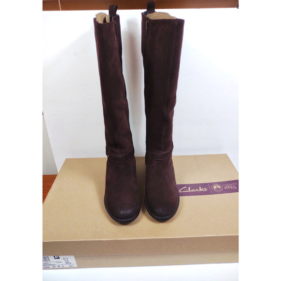 Clarks Plaza Media Rich Dark Brown Maroon Suede Knee Boots 8.5 Warm Lining - Picture 4 of 12
